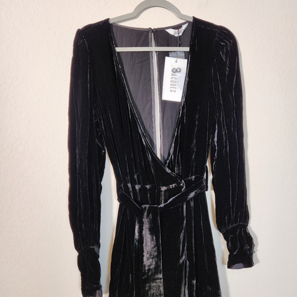 Sleeping with Jacques Renaissance Sylvia Dress Black Velvet - Picture 9 of 9